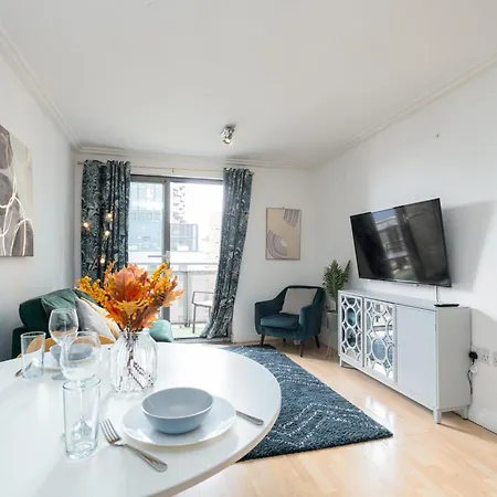 Appartamento Modern Two Bed Two Bath Opposite Tube Station